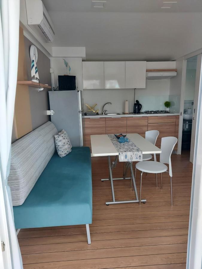 Philomena Mobile Home Camping Pašman Esterno foto